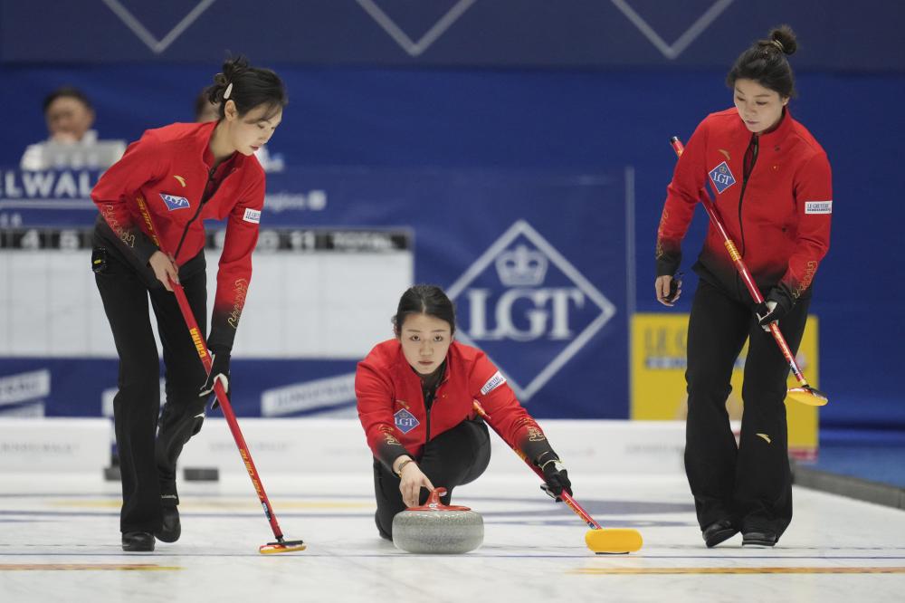 [亚冬会]开幕式：文艺表演《携手情久长》.